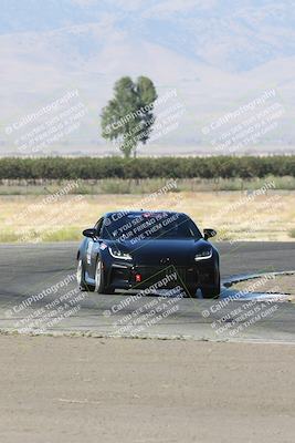 media/Sep-15-2024-Speed Ventures (Sun) [[7a54f7ed2f]]/Black Group/Session 1 (Outside Grapevine)/